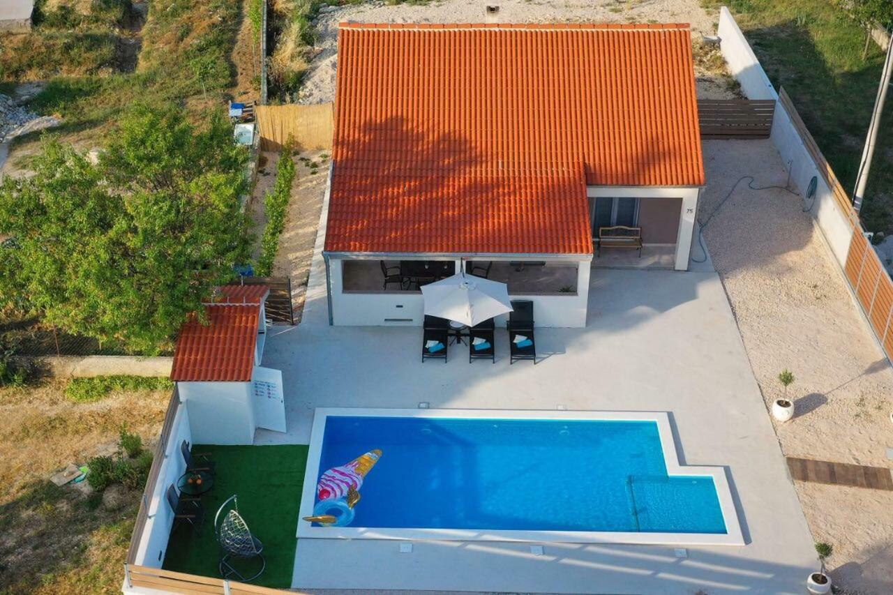 Holiday House Mia Murvica  Luaran gambar